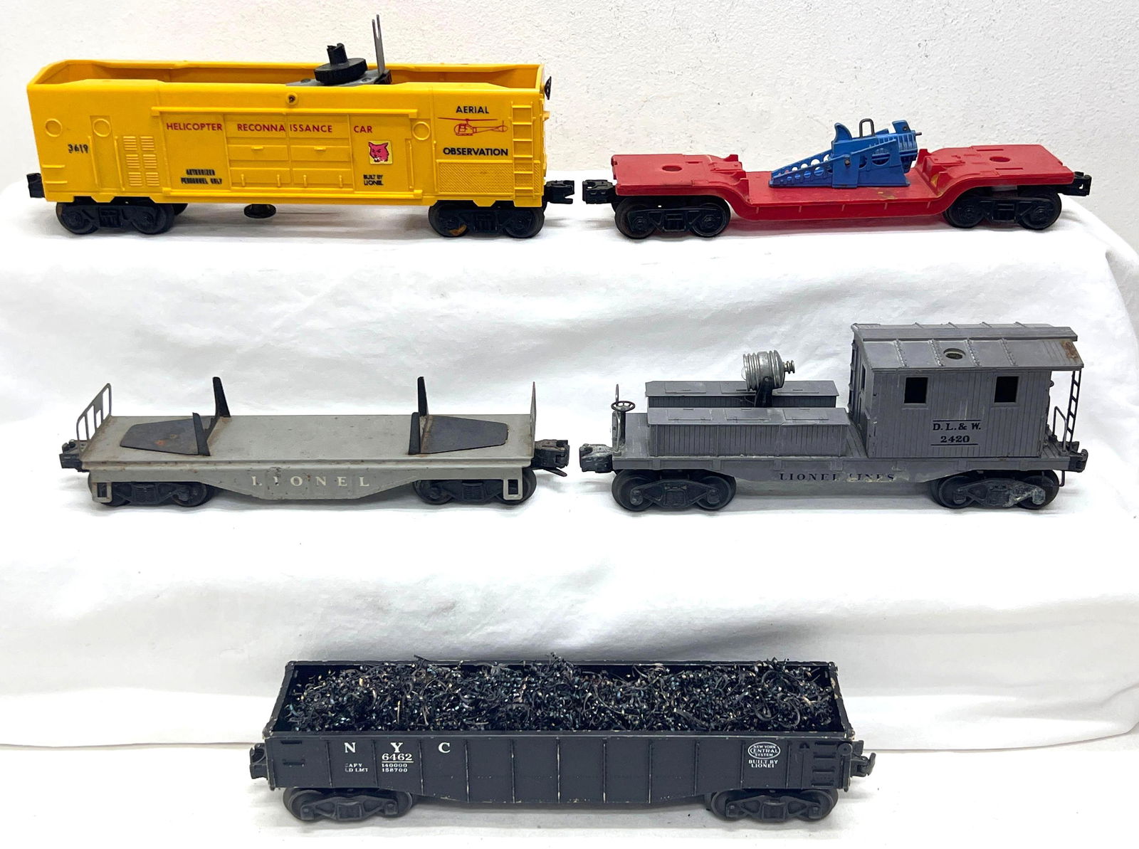 Postwar Lionel O Gauge 3619 3309 6462 6111 2420 (1 of 4)