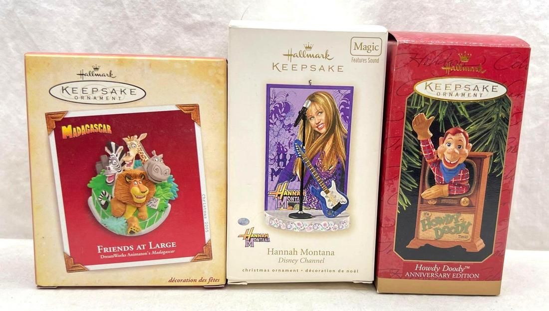 Hallmark Keepsake Ornaments Lot of 3 Howdy Doody Hannah Montana and More (1 of 5)