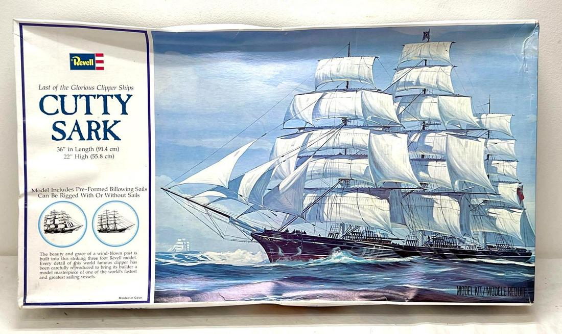 Revell H-399 Cutty Sark 36" long model kit in original box (1 of 7)