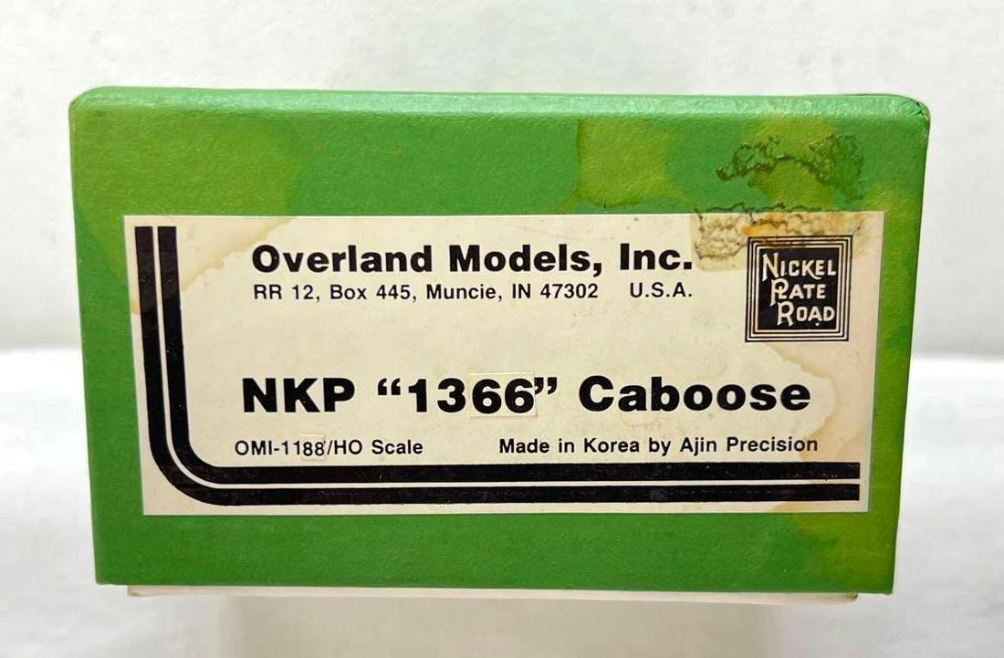 Overland Models brass HO Scale 1188 NKP 1366 caboose in box (1 of 6)