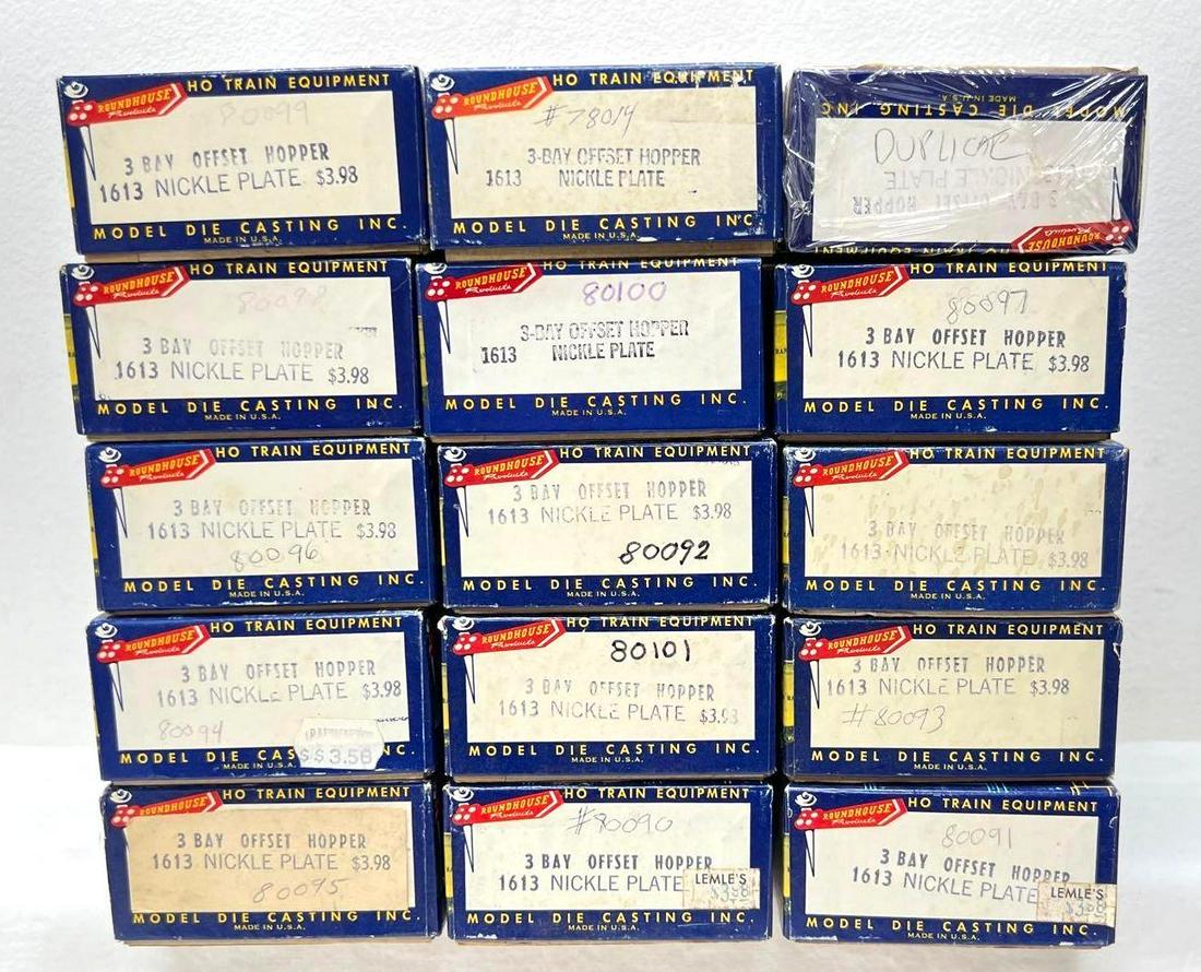 Fifteen unbuilt Roundhouse HO Gauge hopper kits (1 of 5)