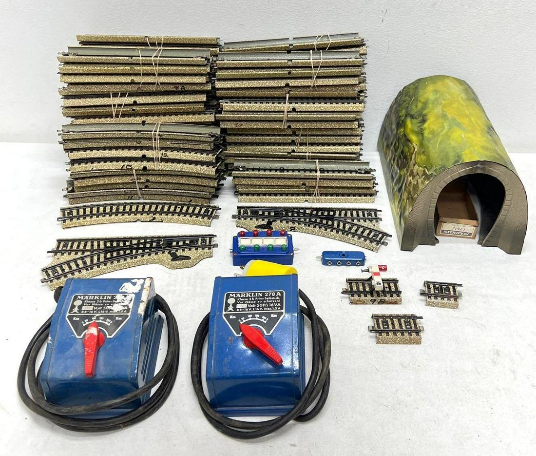 Postwar Marklin HO Spur Gauge 102st 13cur L&R tunnel (1 of 5)