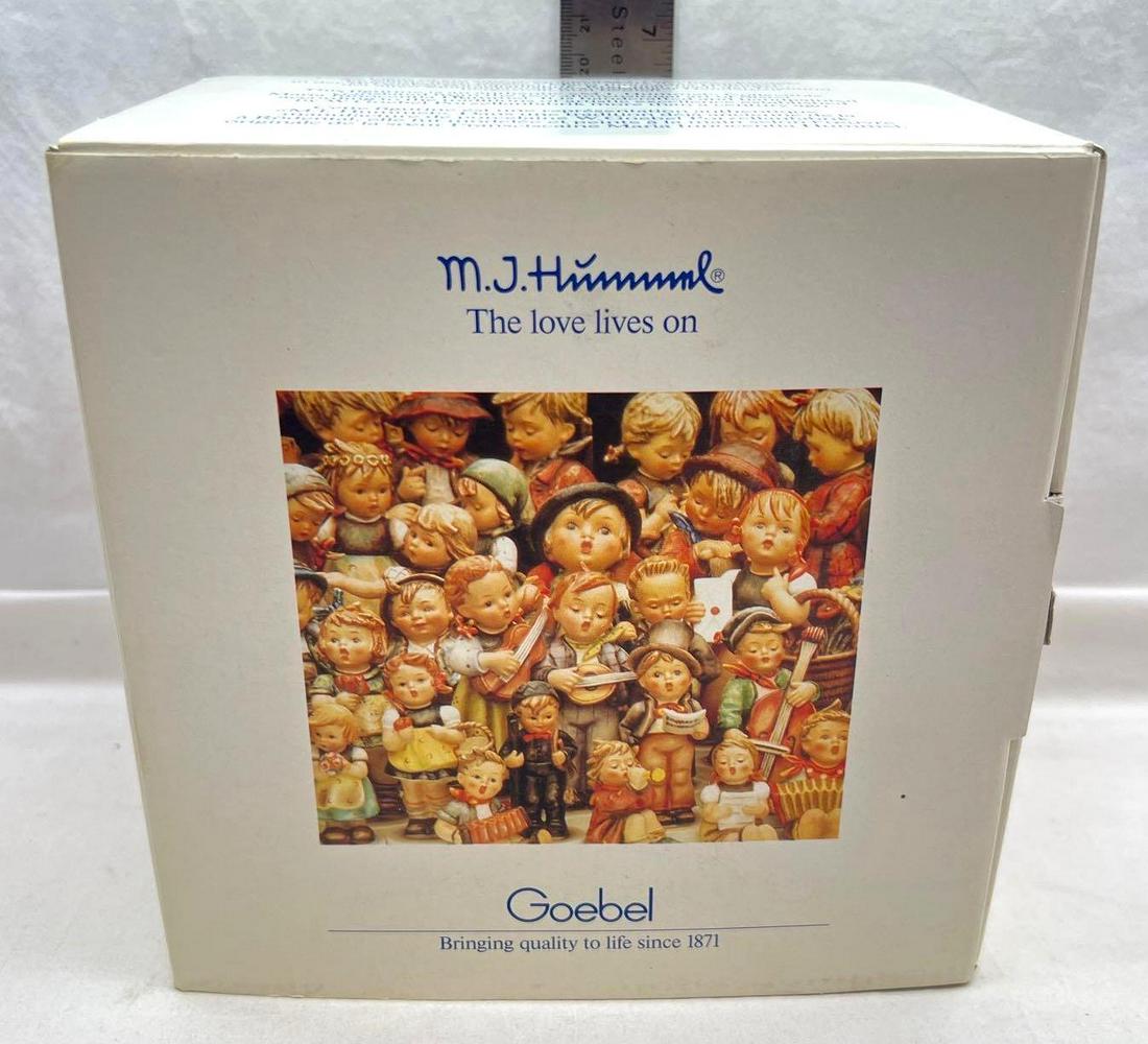 Goebel Hummel Der Angler The Angler #052: Goebel Hummel Der Angler The Angler #052. This lot includes, #052 De Angler The Angler. Hum 566, 01-566-01-7, 5 7/8 inches tall. No cracks or chips. Has been displayed.