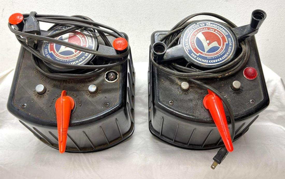 Two Postwar Lionel type KW transformers (1 of 5)