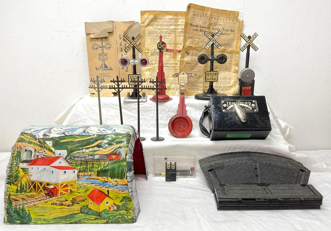 Marx O Gauge 1559 crossing bells lights roadbed tunnel (1 of 12)