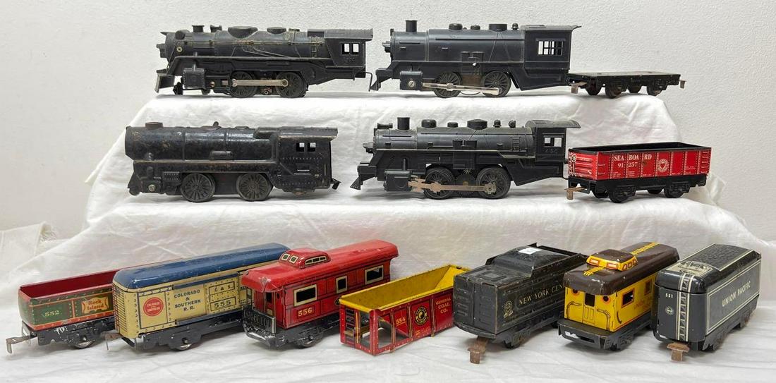 Four Marx steam locos two tenders six freight cars (1 of 9)