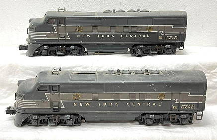 Postwar Lionel O Gauge 2344 NYC diesel F3 A units (1 of 5)
