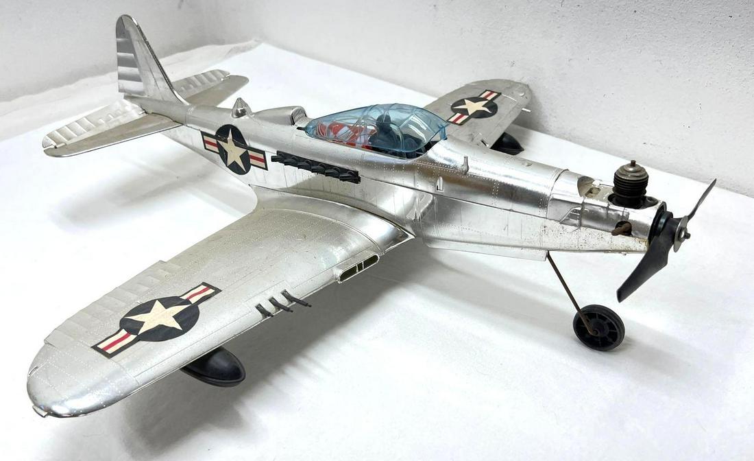 AMF Wen Mac King Cobra P-63 Fighter Gas Tether Airplane: Vintage AMF Wen Mac King Cobra P-63 Fighter Tether Airplane with Testor gas powered engine. Plane is missing trim, some damage at wing tip, storage dust/grime. Pilot and parachute are present, cockpit