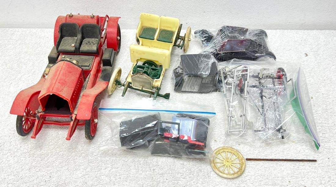 Vintage Model Kit parts pieces Junkyard bashing scrap (1 of 5)