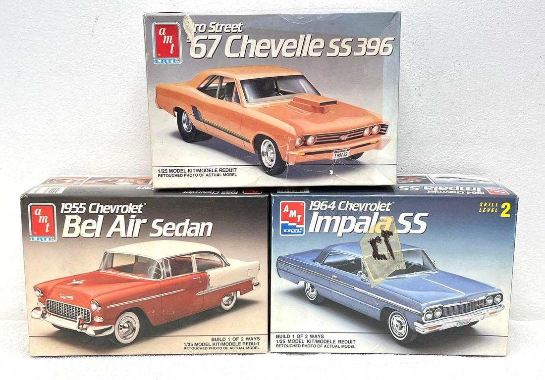 AMT 1:25 6986 6564 6771 model kits partially assembled (1 of 14)