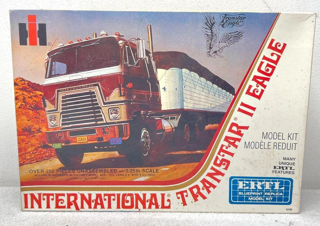 Ertl 6183 IH Transtar II Eagle 1/25 unbuilt kit in original box (1 of 7)