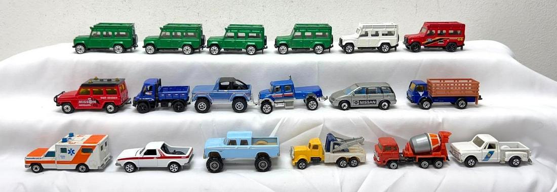 Huge lot of 1/64 Matchbox trucks concrete 4x4 tow ambulance Defender 110 (1 of 13)