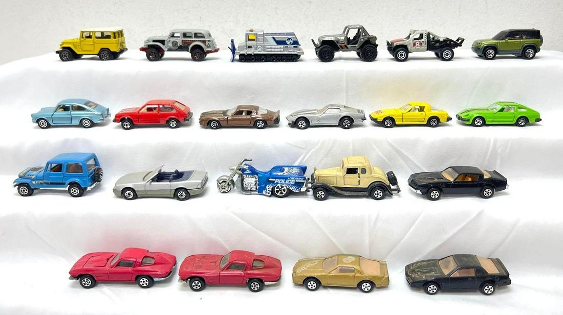 Ertl Matchbox and unmarked 1/64 die-cast cars trucks motorcycle more (1 of 16)