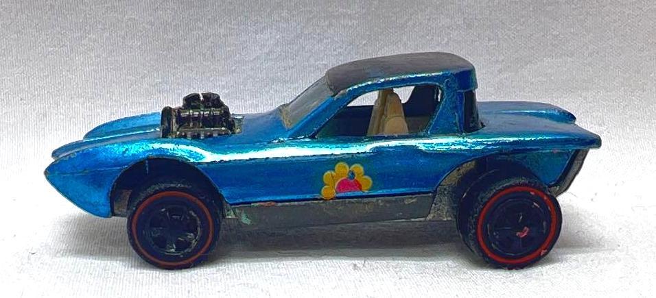 1/64 die-cast Hot Wheels 1968 Python Redline Light Blue Original Condition (1 of 5)