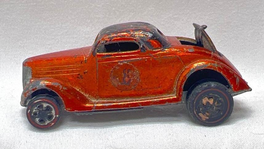 1/64 die-cast Hot Wheels 1968 Classic 36 Ford Coupe Orange Original Condition (1 of 5)