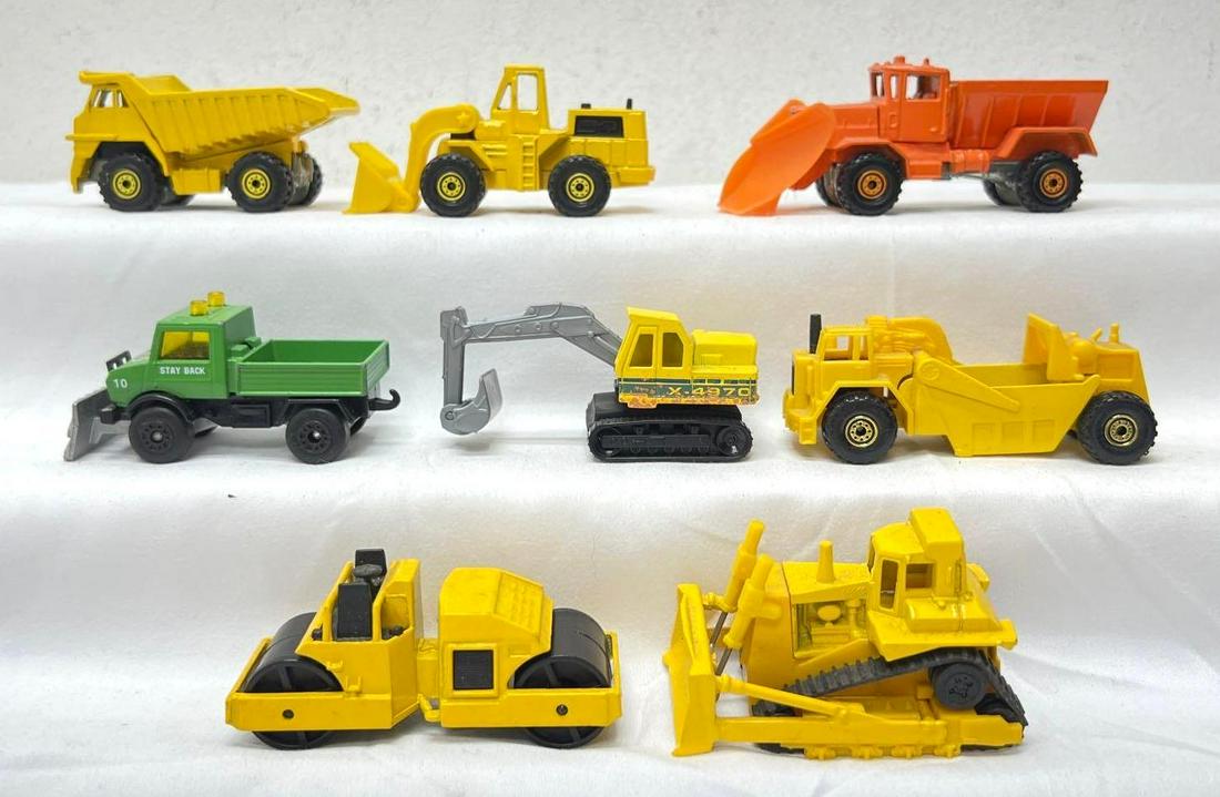 Hot Wheels Matchbox scraper roller loader bulldozer dump truck more: Hot Wheels 1/64 scale diecast; scraper, roller, loader, bulldozer, dump truck, Osh Kosh Snow Plow. Matchbox: Jurassic World The Lost World 1:73 Unimog and X-4970 Excavator MB32/2. more Toy vehicles we