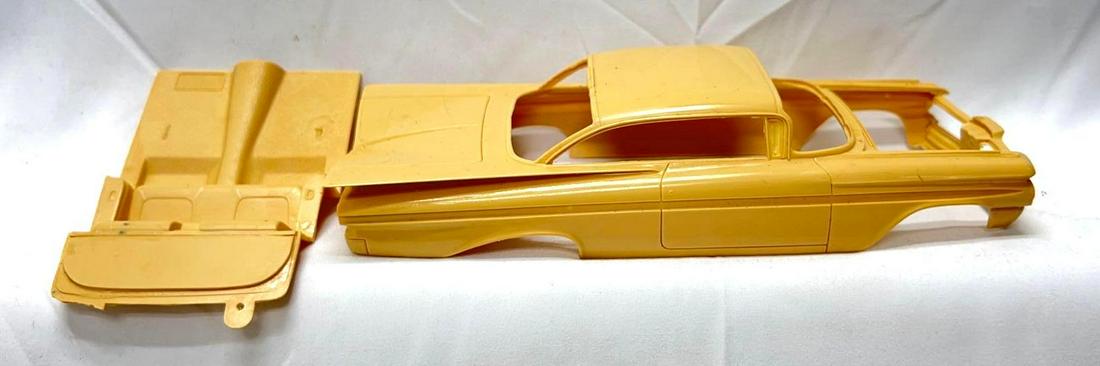 1:24/1:25 scale resin cast 1959 Chevrolet Impala body floor pan rear seat and glass (1 of 6)