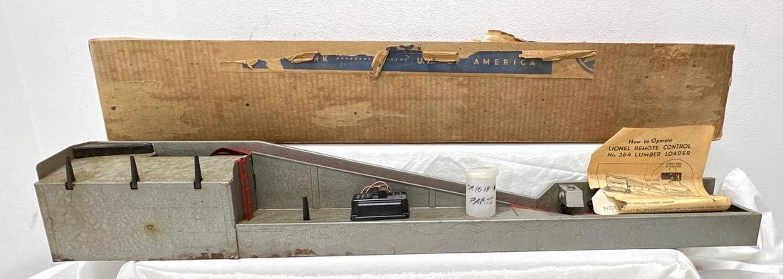 Postwar Lionel O Gauge 364 Remote Control Lumber Loader (1 of 6)