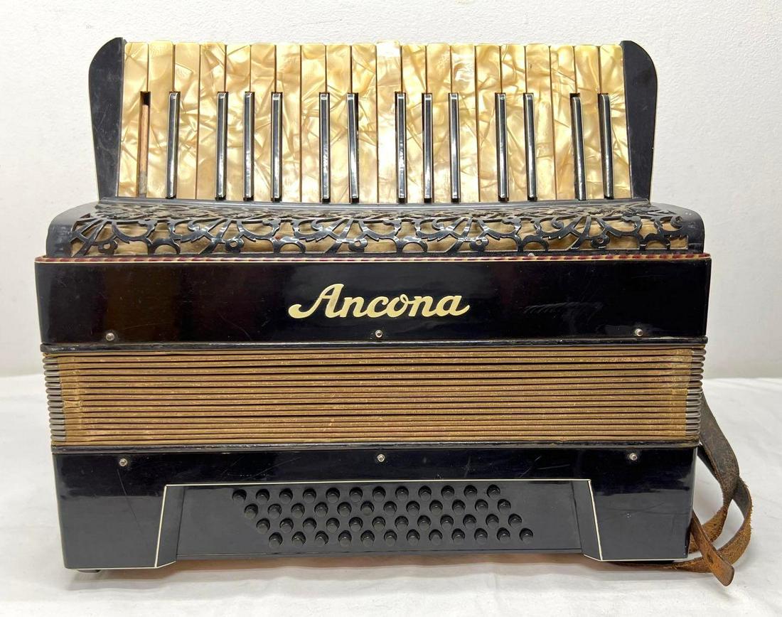 Ancona Accordion Ornate Black with leather straps (1 of 20)