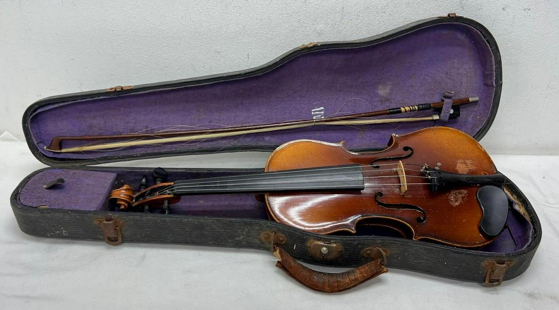 Copy of Antonius Stradivarius Czechoslovakia Violin (1 of 20)