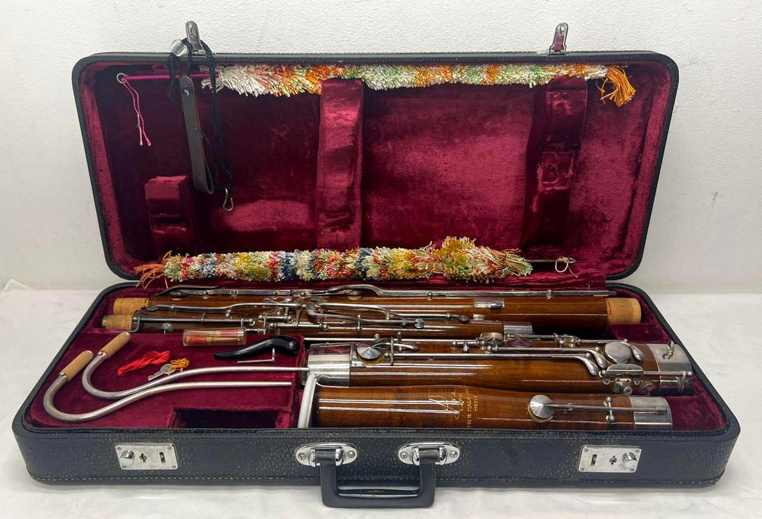 Lark M4010 Bassoon In Original Hard Case Looks Original Auction