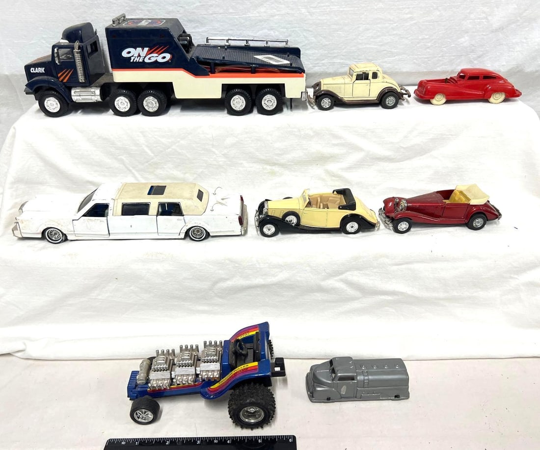 Majorette Tootsietoy Yatming Solido Keystone cars: Majorette, Tootsietoy, Yatming, Solido, Keystone and other plastic and die-cast cars and trucks. Vehicles show playwear, some chips and scratches, dust/dirt, etc. Please view the photos of the items i
