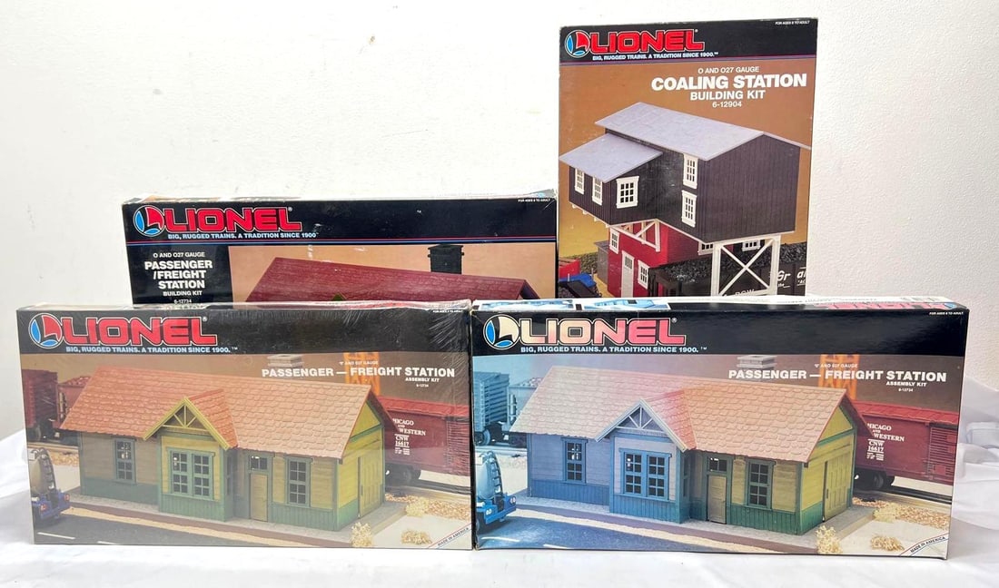 Modern Era Lionel O Gauge building kits 12904 three 12734 in boxes (1 of 7)