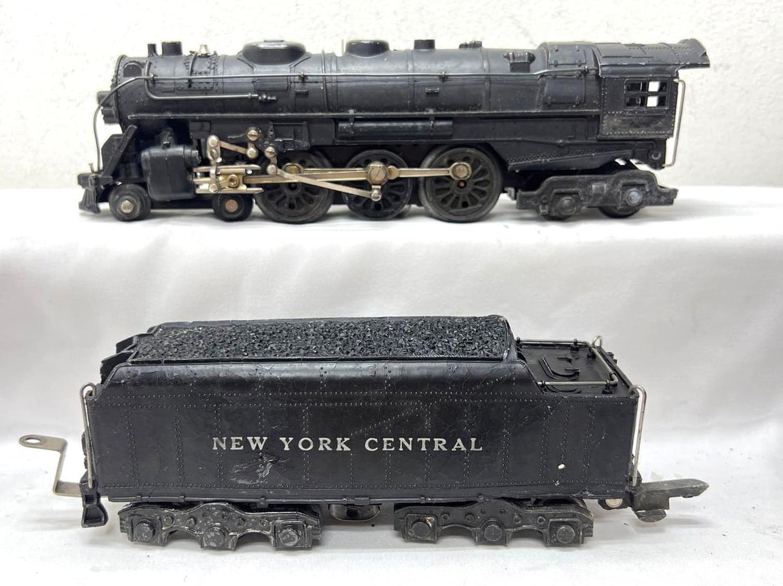 Prewar American Flyer O Gauge NYC 4-6-4 steam loco and tender: Prewar American Flyer O Gauge NYC New York Central 4-6-4 steam locomotive and tender with casting fatigue. Loco has cab numbers painted over or rubbed off. Trains appear to be complete and intact at t