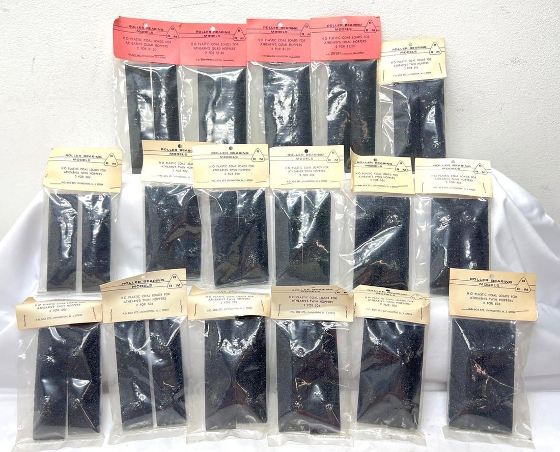 HO scale Roller Bearing Models coal loads for Athearn hoppers NOS (1 of 4)