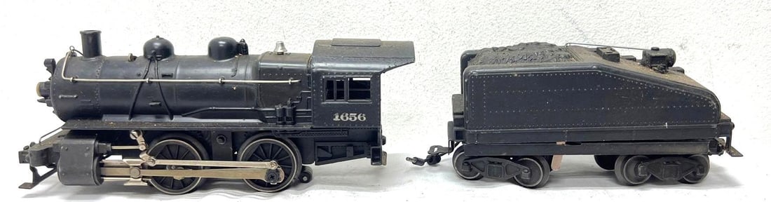 Postwar Lionel O Gauge 1656 0-4-0 steam switcher 2203B slope back tender (1 of 6)