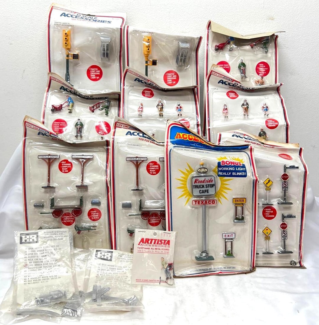 Holgate and Reynolds Arttista Life-Like O Scale accessories NIP New: Holgate and Reynolds Arttista 1213 man w/lawn mower. Life-Like O Scale accessories; two 1137 traffic light and street accessories, two 1139 working people, two 1141 people, two 1142 station accessorie