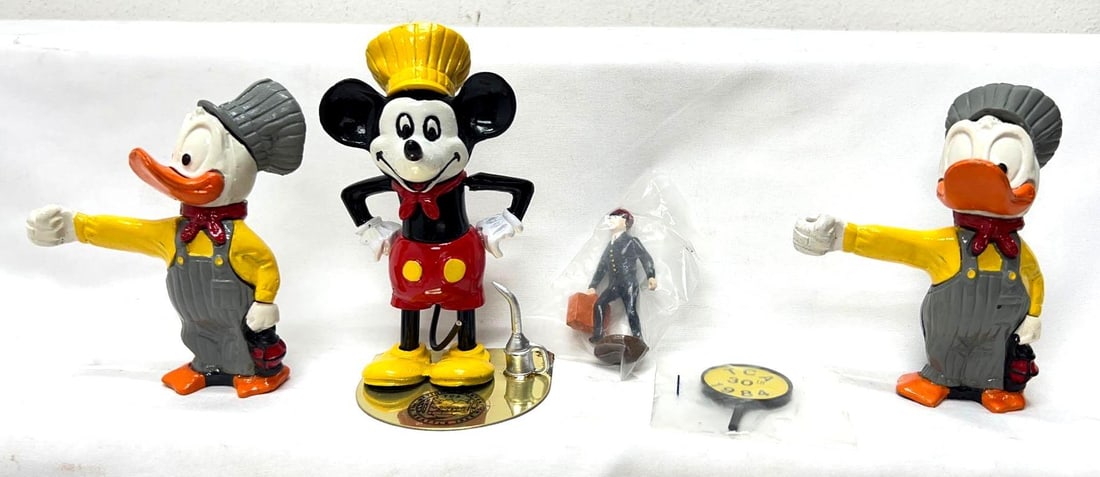 Modern Era Pride Lines 1984 Donald Duck 1985 Mickey Mouse TCA (1 of 8)