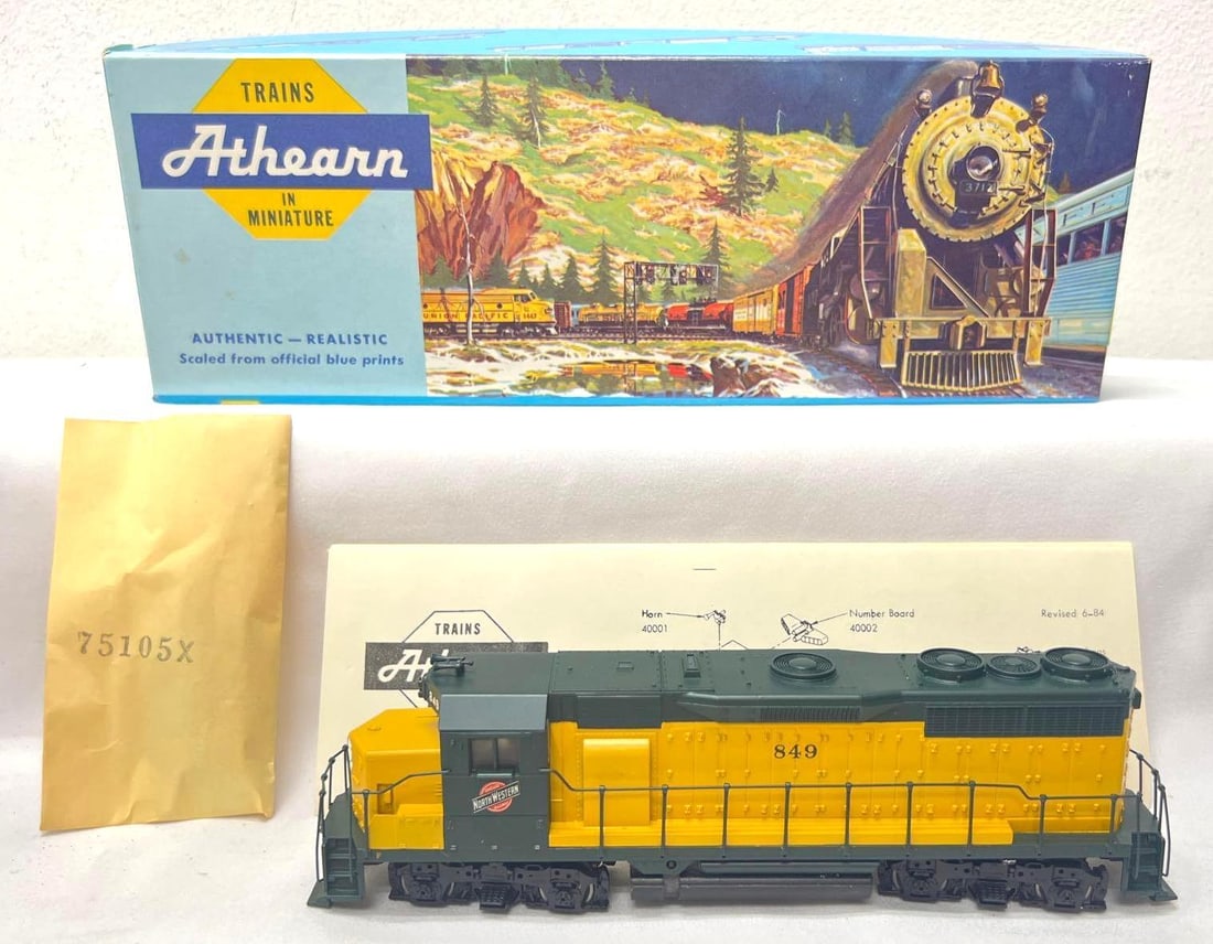 Athearn HO Gauge GP35 4200 series chassis CNW 849 (1 of 5)