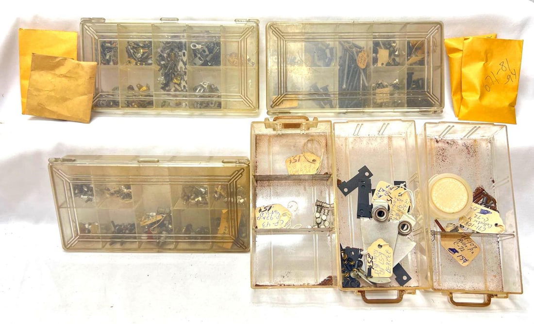 Postwar Lionel O Gauge screws insulated rivets 2328 2343 700E 671 622: Postwar Lionel O Gauge screws, insulated rivets, insulators, roller pins, springs, spacers, relay bracket, studs, brush plate screws, etc. 2328, 2343, 700E, 671, 622, 8142, 2040, 202, 1684, 2026, 390,