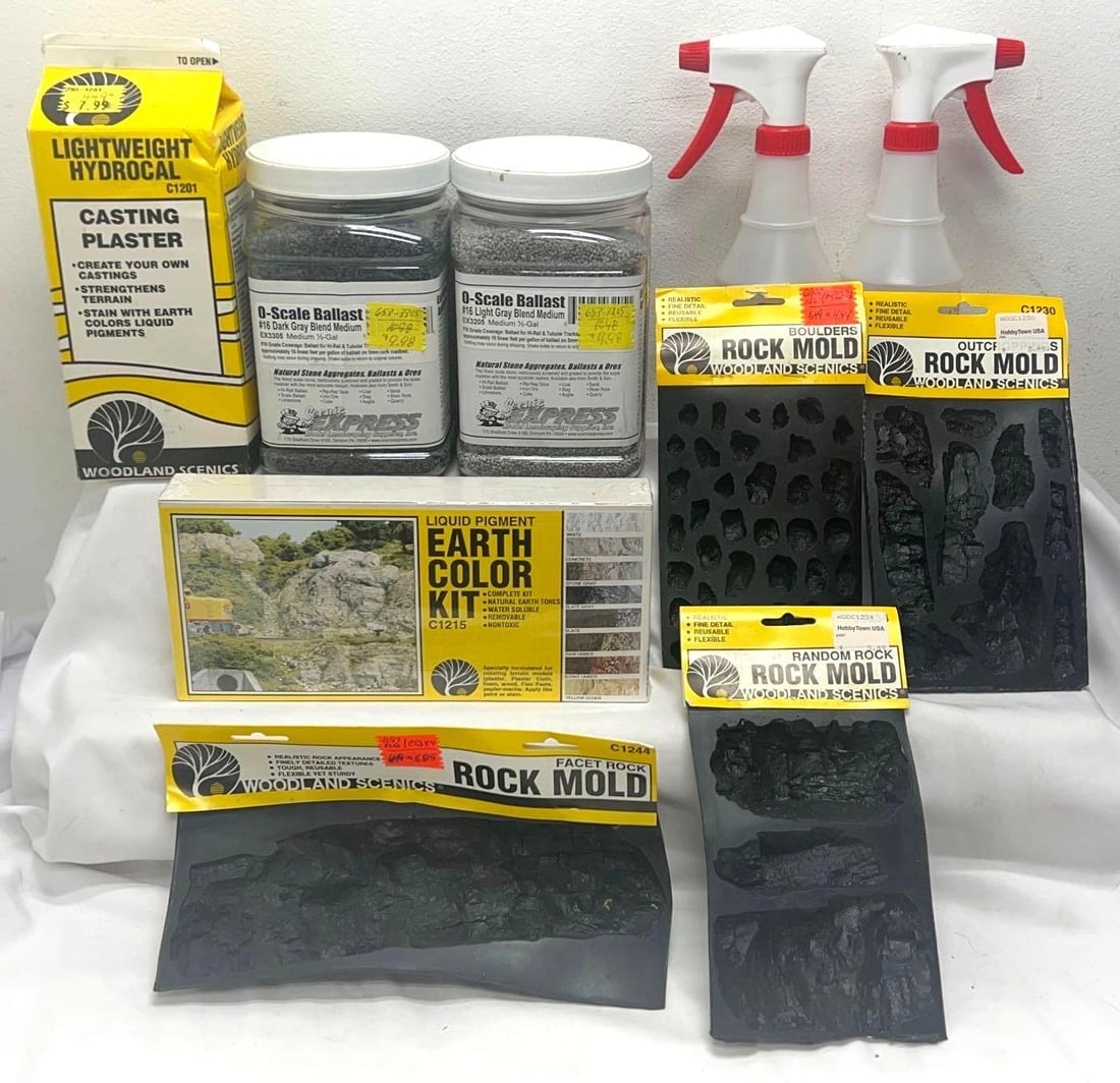 Group of Woodland Scenic layout items in original packages (1 of 6)