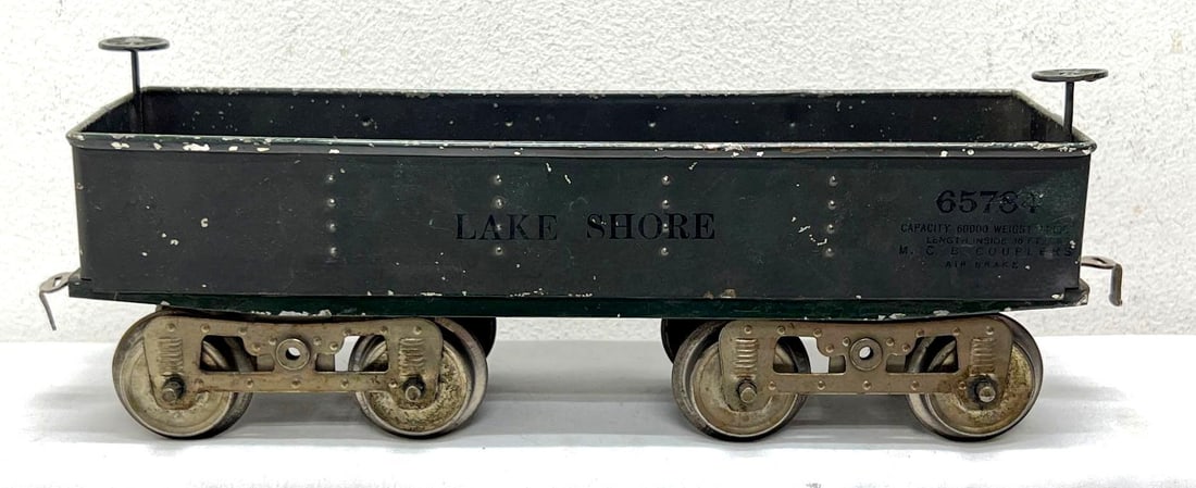 Prewar Lionel Standard Gauge 12 Lake Shore gondola (1 of 6)
