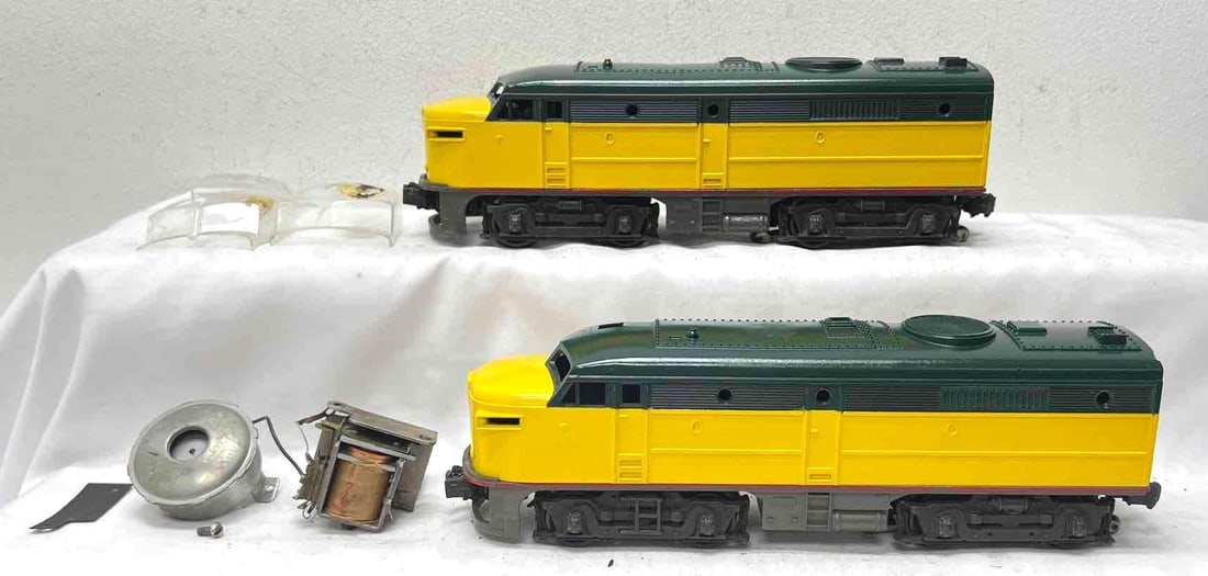 Postwar Lionel O Gauge 2023 Union Pacific Alco A units repainted C&NW (1 of 7)