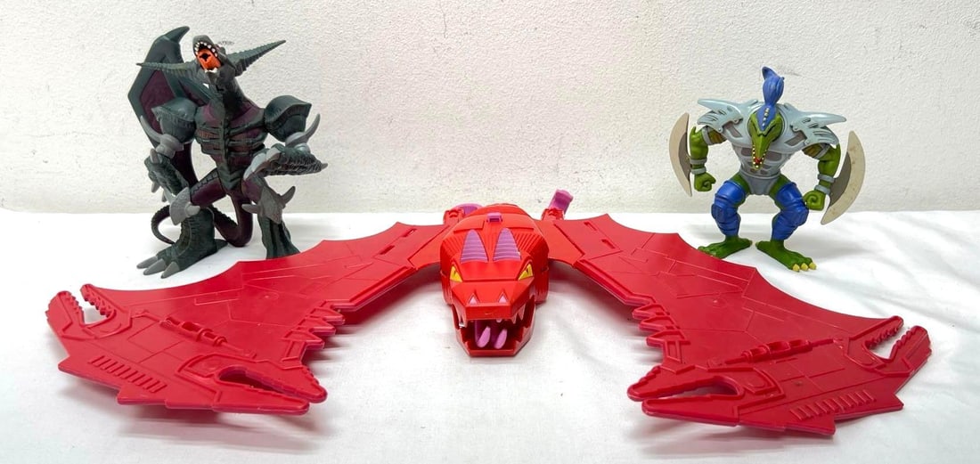 Mixed Lot Of Kenner and Yugioh Action Figures (1 of 14)