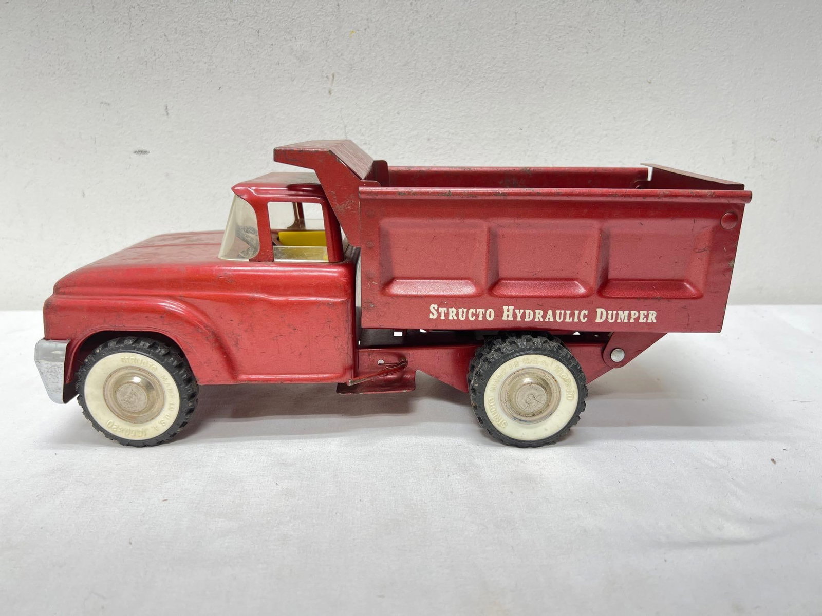 Vintage Structo Hydraulic Dumper Toy Truck Works (1 of 11)