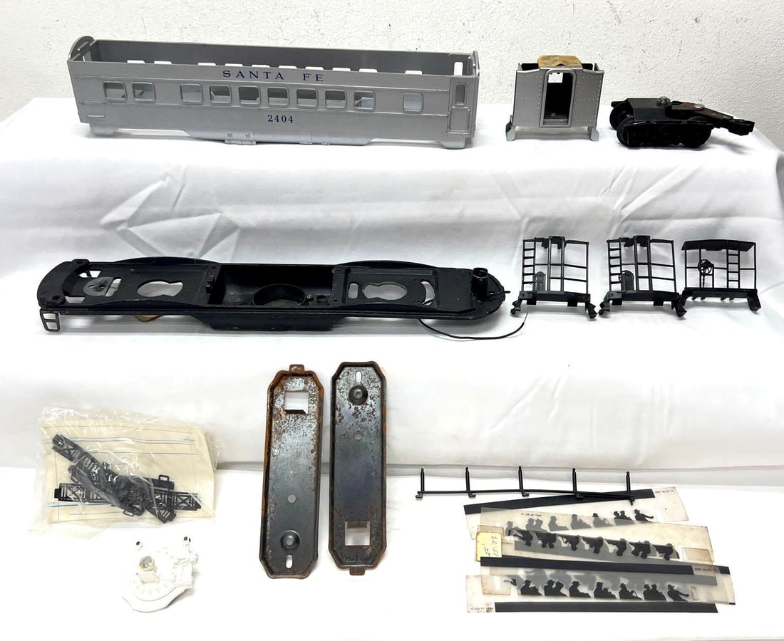 Lionel O Gauge 2363-28 2404 60-51 more Williams 6wh pass truck (1 of 9)