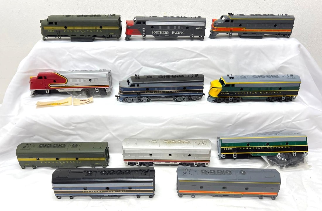 HO Gauge diesel A-B locomotive shells trucks decals trim (1 of 6)