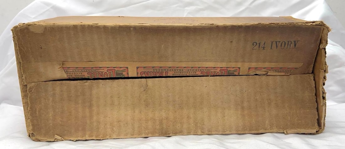 Prewar Lionel Standard Gauge 214 IVORY original box (1 of 6)
