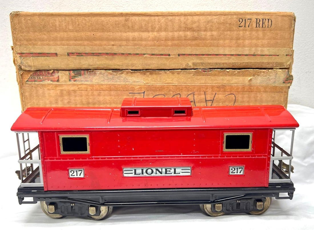 Prewar Lionel Standard Gauge 217 Caboose Red/Red w/box (1 of 9)