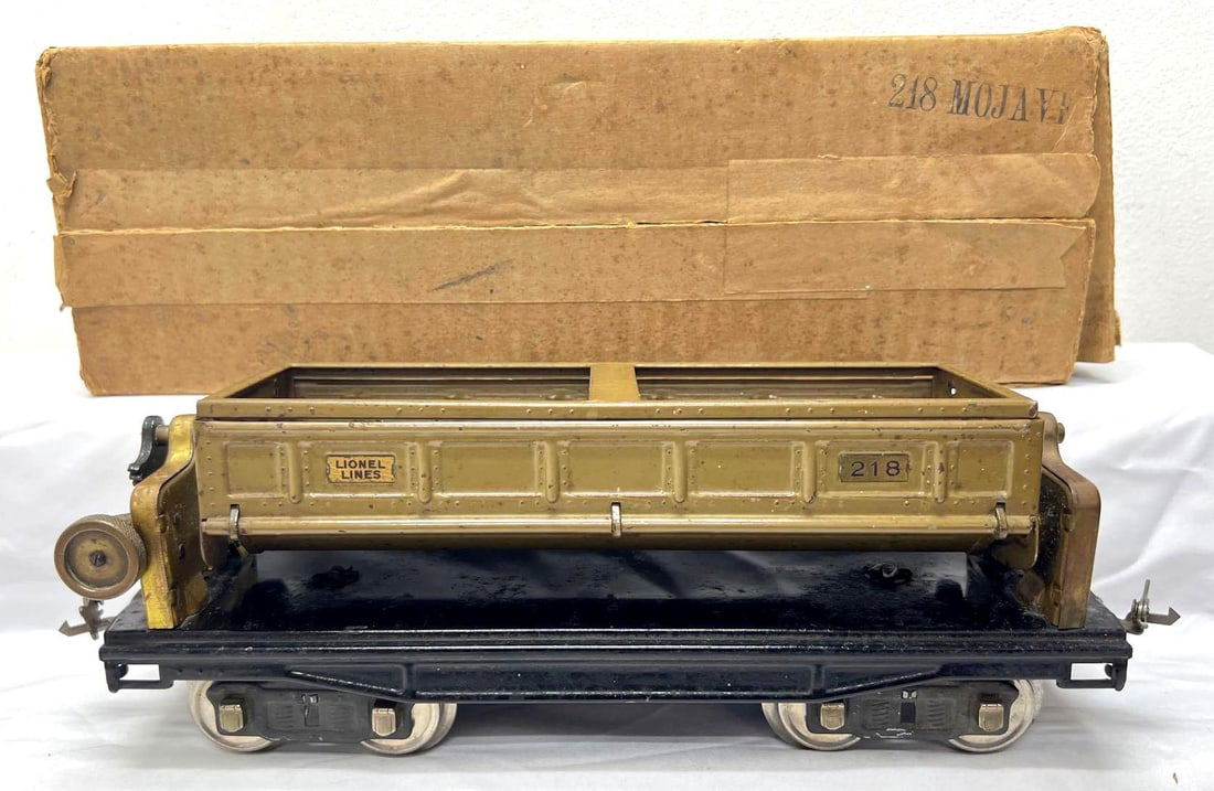 Prewar Lionel Standard Gauge 218 Dump with original box (1 of 7)