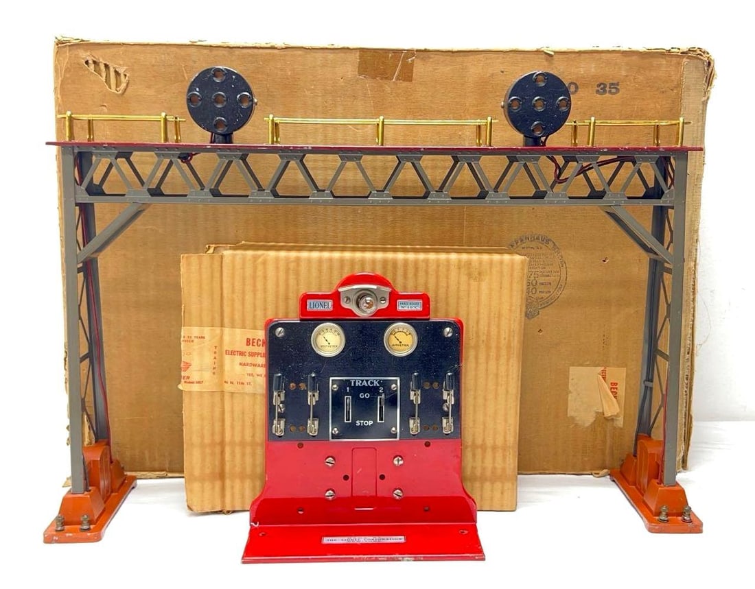 Prewar Lionel Standard Gauge 440 Signal Bridge w/440C in boxes (1 of 12)