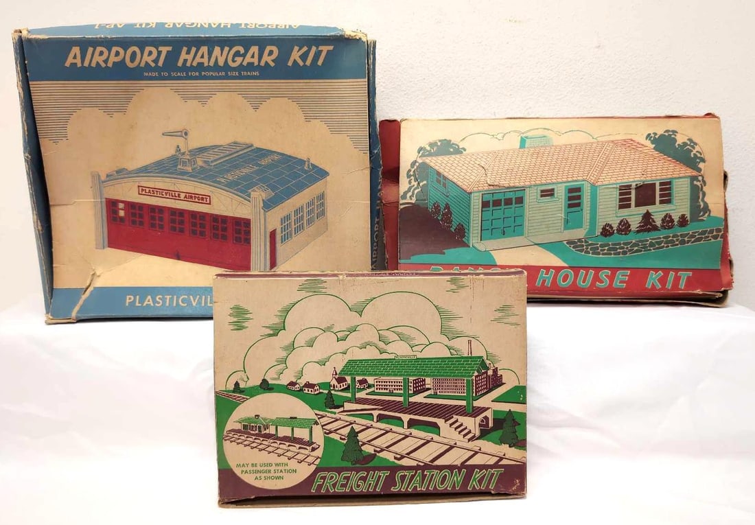 Plasticville LM-3 RH-1 AP-1 kits in original boxes (1 of 10)