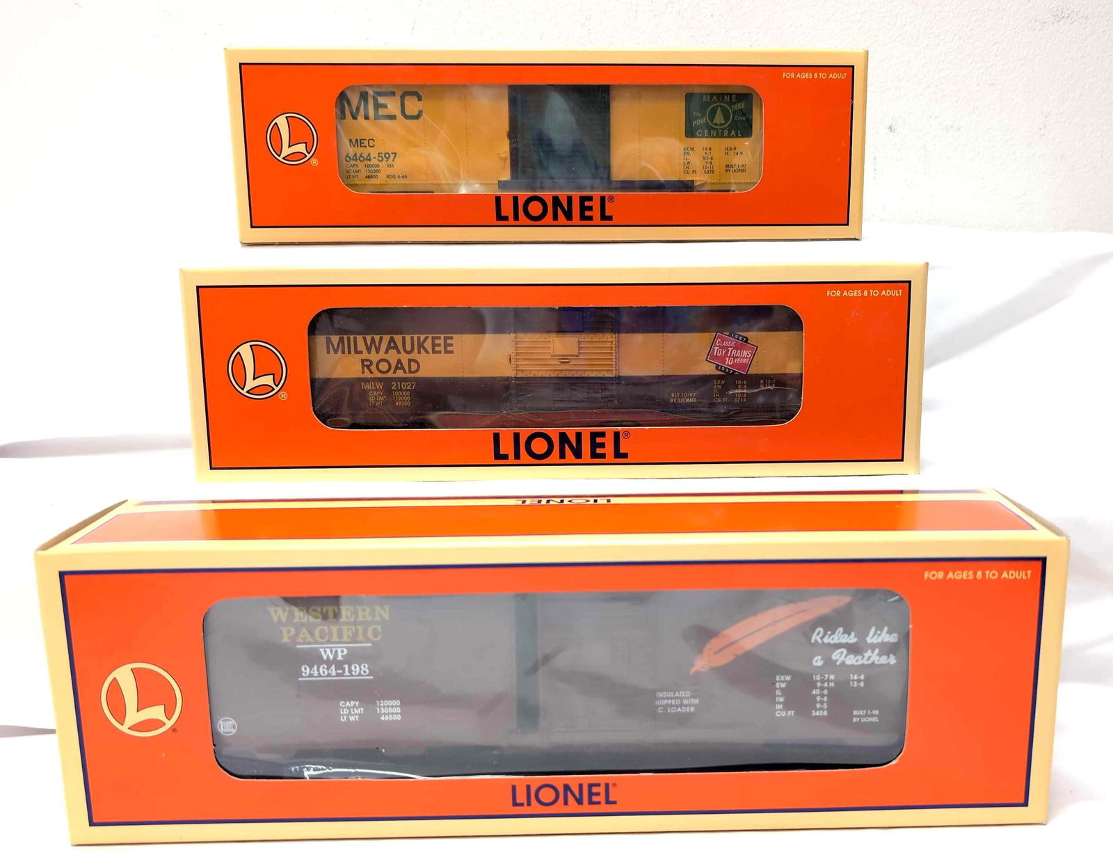 Modern Lionel O Gauge 29203 52126 17233 in box (1 of 5)
