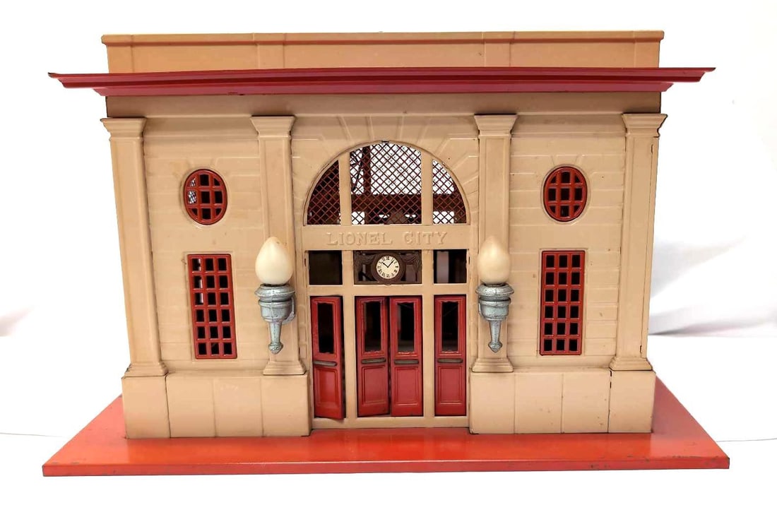 Prewar Lionel 115 Station with Automatic Train Control (1 of 7)