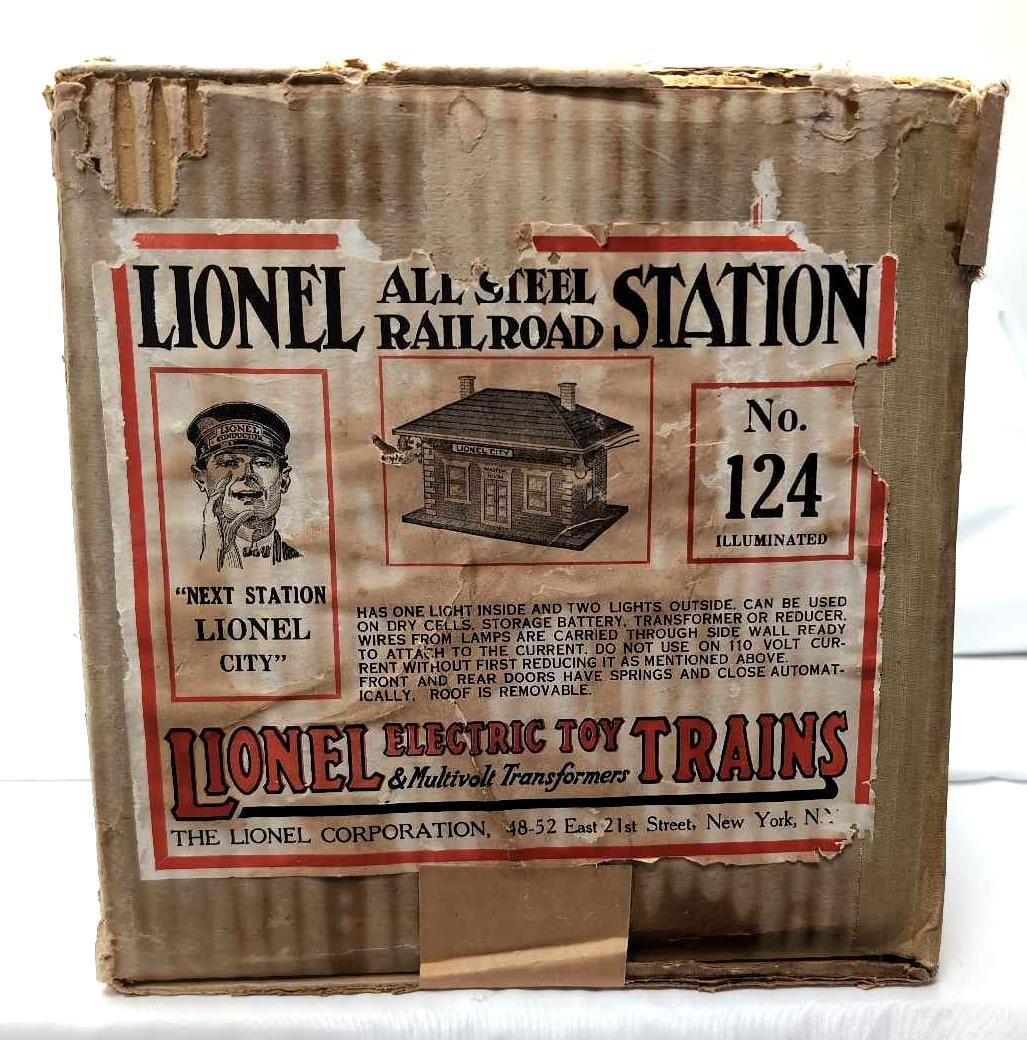 Prewar early Lionel 124 Illuminated Station original box (1 of 7)