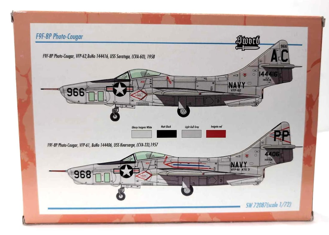 Sword 1:72 SW72087 F9F-8P Photo-Cougar unbuilt (1 of 8)